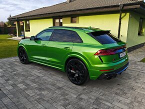 Predám AUDI RSQ8 - 4