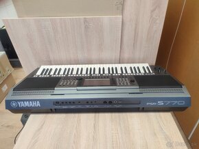 Yamaha PSR-S770 - 4