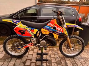 Suzuki RM 250 - 4