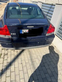 Predám Volvo s60 na náhradné diely - 4