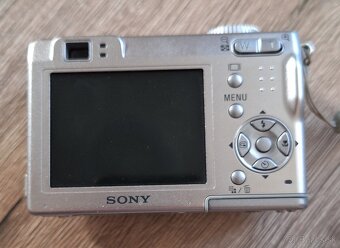 SONY Cyber-shot DSC-W5 - 4