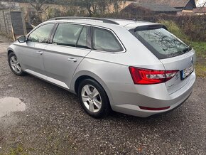 SKODA SUPERB - 4