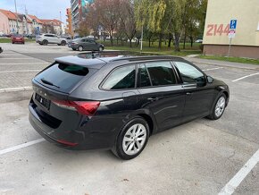 Škoda Octavia Combi 2.0 TDI SCR Style DSG - 4