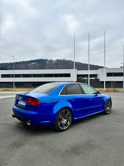 Audi RS4 B7 4.2 V8 manual - 4