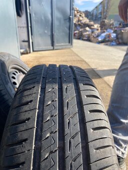 Letné pneumatiky - 195/65 R15 - 4