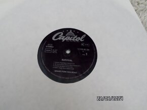 LP GRAND FUNK RAILROAD "SURVIVAL" Masterpiece - 4