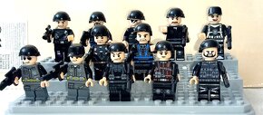 SWAT sada 12 ks figurok so zbranami - 4