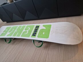 Snowboard GNU Banana 153 - 4