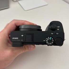 Sony A6600 v perfektnom stave + objektívy - 4