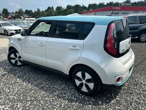 Kia Soul AC Platinum EV - 4