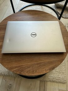 XPS 15-9560 (10.2017) - 4