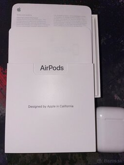 Apple AirPods - 4