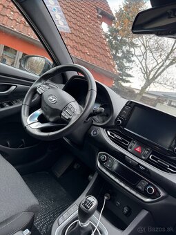 Hyundai i30 combi 1,5 117 KW/1482cm3 - 4