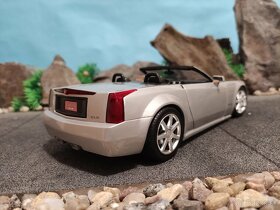 Prodám model 1:18 Cadillac XLR - 4