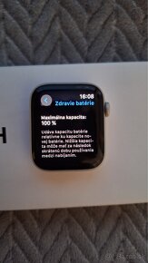 Apple Watch SE 44mm - 4