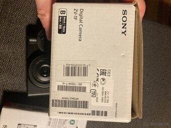 Sony ZV-1F - 4