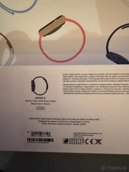 Predám Apple watch Series 6 44mm Gray alu black - 4