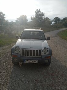 JEEP CHEROKEE KJ - 4