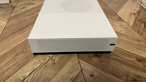 Xbox one S - 4