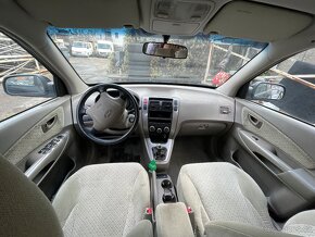 Hyundai Tucson 2.0 CRDI - 4