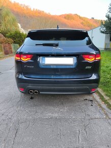 Jaguar F-Pace 2.0D I4 180k Prestige AWD A/T - 4