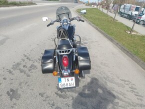 Kawasaki Vulcan VN 900 - 4