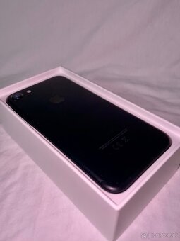 iPhone 7 32GB Black - 4