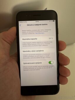 iPhone SE 2 2022 128GB Black - 4