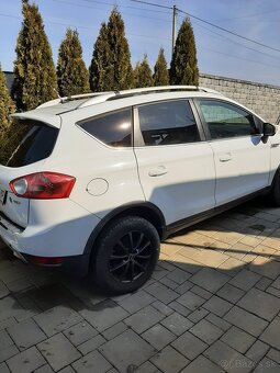 Ford Kuga - 4