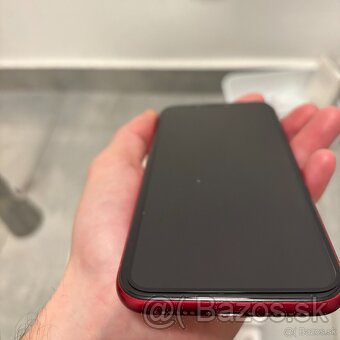 iPhone 11 Red 64GB (z Datart) - 4