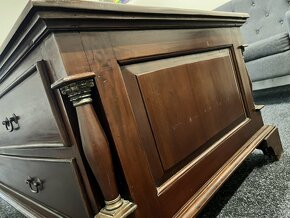 Masívny drevený konferenčný stolík - 4