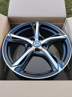 #39 Vw Multivan alu disky Ronal 5X120 8X19 ET50 - 4