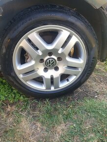 Predam 18 elekt+zimne gumy Vw Touareg 245/50 r18 PIRELLI - 4