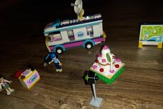 Lego friends - Novinový van - 4