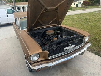 1965 Ford Mustang coupe V8 automat - 4