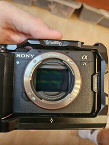 Sony A7C s výbavou - 4