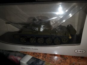 Predám kovový model tanku  T- 55, 1:43 - 4