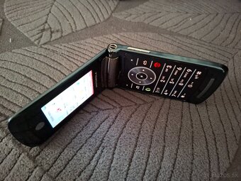 Motorola V8 - 4