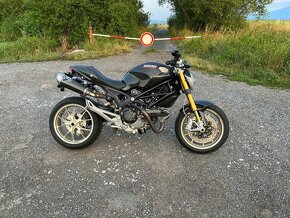 Ducati Monster 1100S - 4