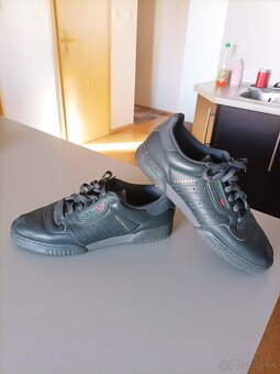 Adidas Yeezy Powerphase - 4