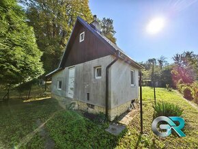 Na predaj záhradná chata v obľúbenej lokalite mesta Dubnica  - 4