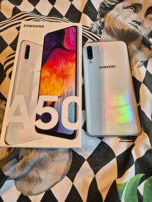 Samsung A50 4/ 128gb biely prasknuty displej vid foto je na - 4