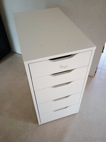 Pracovný stôl IKEA. - 4