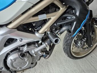 Suzuki Gladius 650 - 4