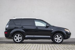 Mitsubishi Outlander 2.4 MIVEC Intense 4WD - 4