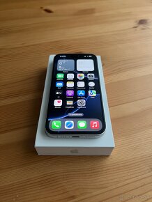 iPhone 16 256 GB White , záruka 10/2026 - 4