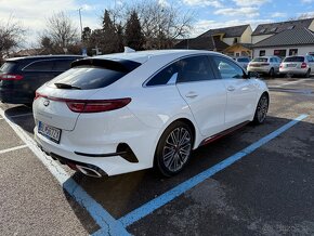 Kia ProCeed GT - 4