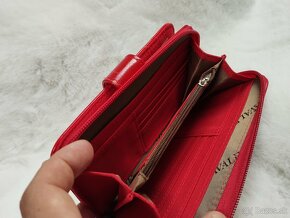 Dámska červená peňaženka CAVALDI - 4