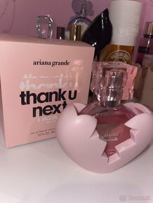 Ariana Grande - thank u next parfume - 4