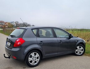 Kia Ceed 1.4 16V 77KW/105PS R.V.11/2008 - 4